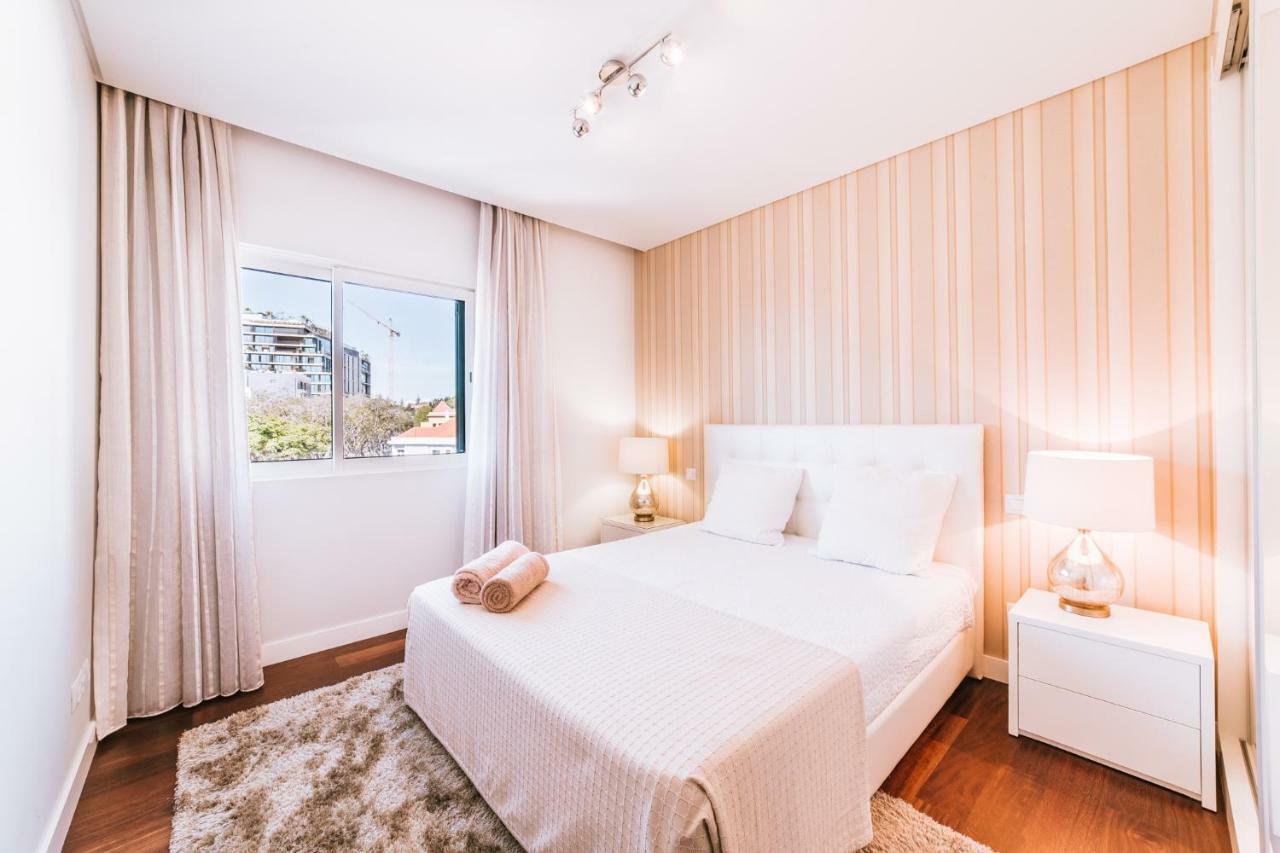 Luxury Apartment With Views Funchal  Luaran gambar